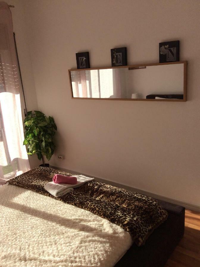 Downtown Sunny Apartment Porto Eksteriør bilde