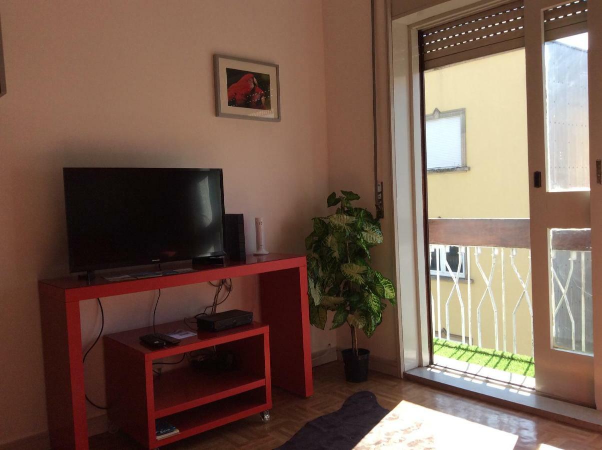 Downtown Sunny Apartment Porto Eksteriør bilde